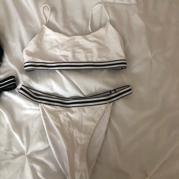 Sporty Bikini Bundle - Picture 2 of 7